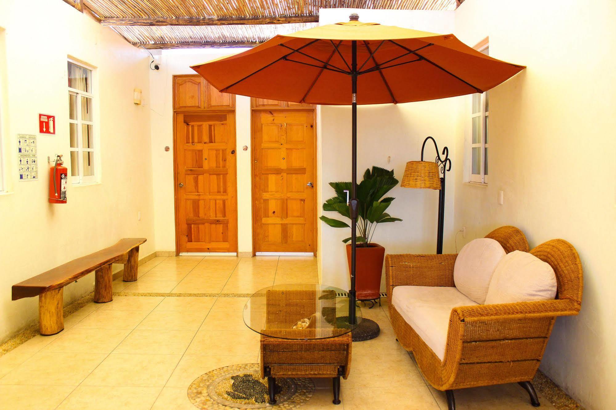 Hotel Careyes Puerto Escondido Пуэрто-Эскондидо Экстерьер фото