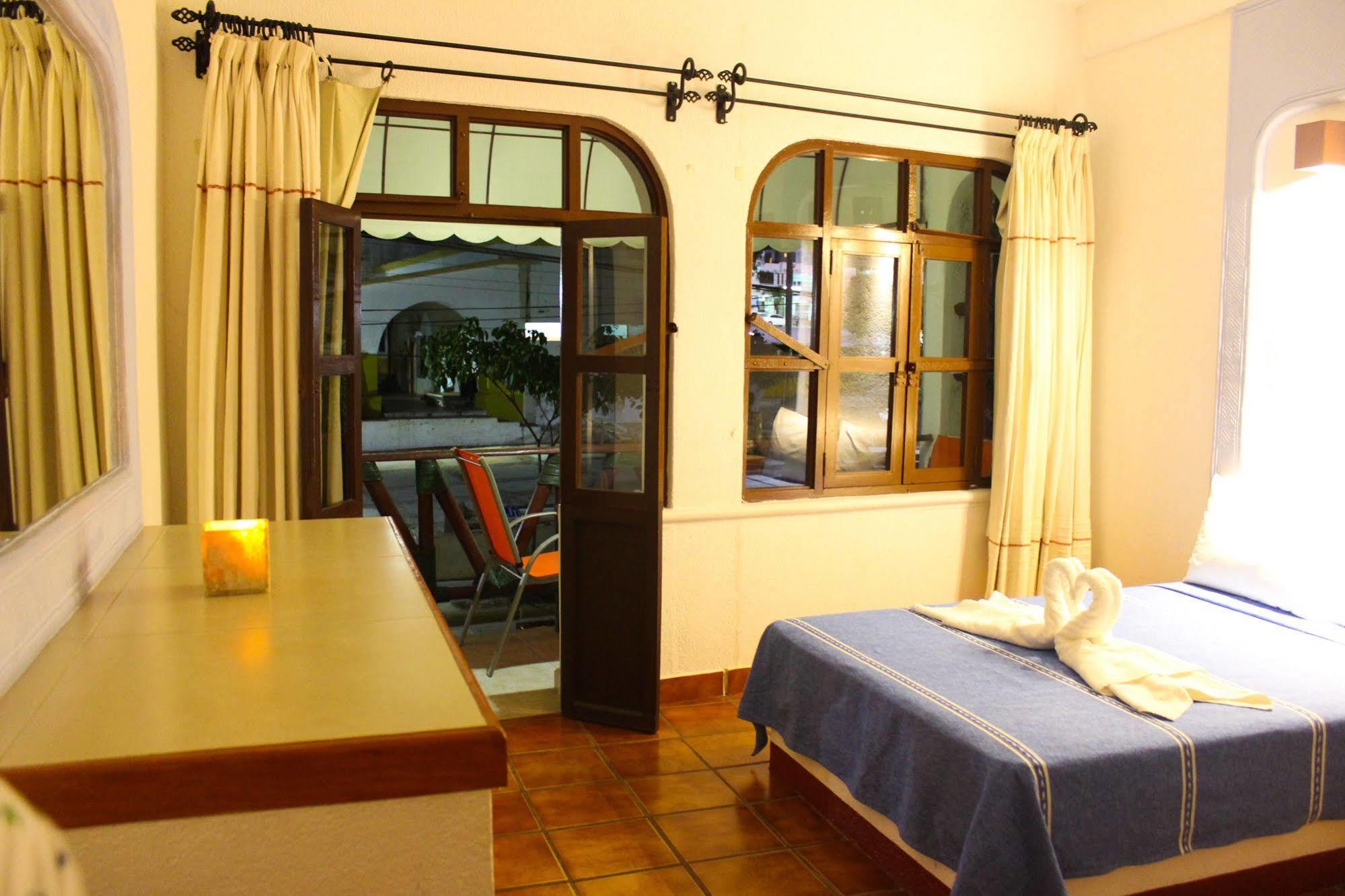 Hotel Careyes Puerto Escondido Пуэрто-Эскондидо Экстерьер фото